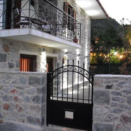 GuestHouse Iris Mystras Extérieur photo