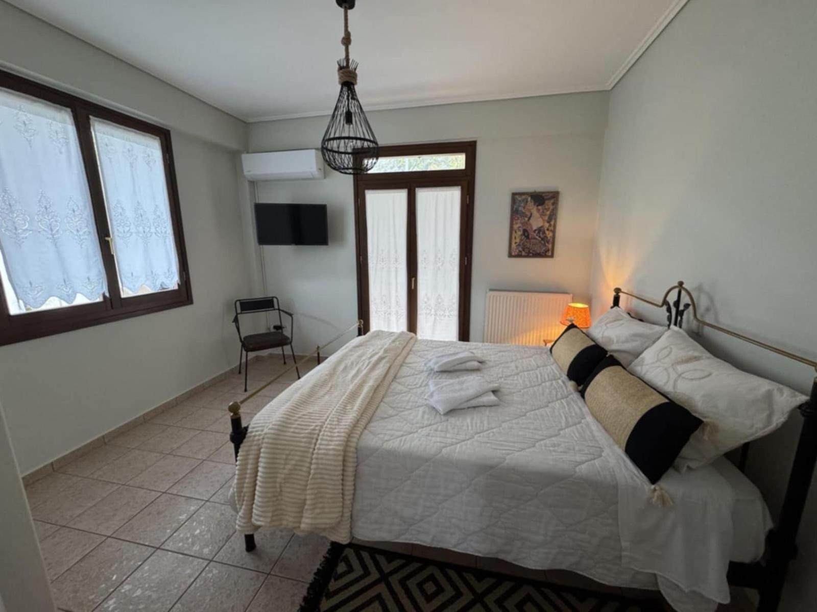 GuestHouse Iris Mystras Extérieur photo